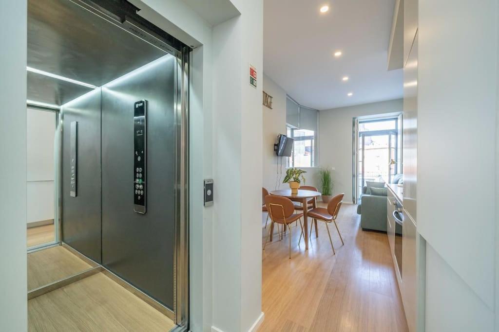 31 De Janeiro Flat By Amber Star Rent Apartment Porto Bagian luar foto